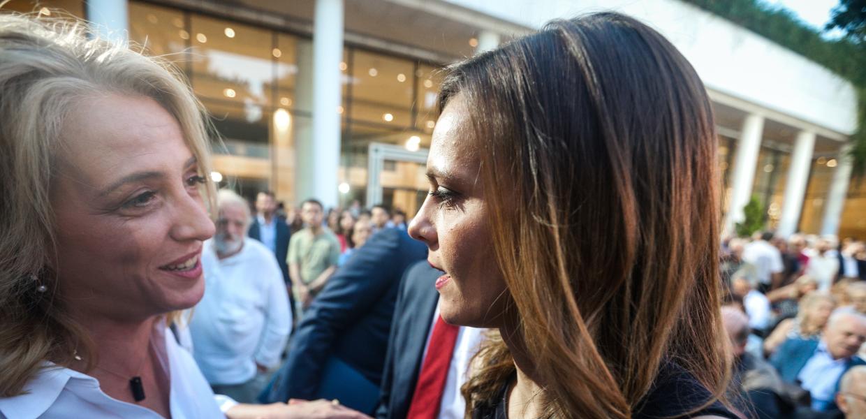 Η Ρένα Δούρου και η Έφη Αχτσιόγλου
