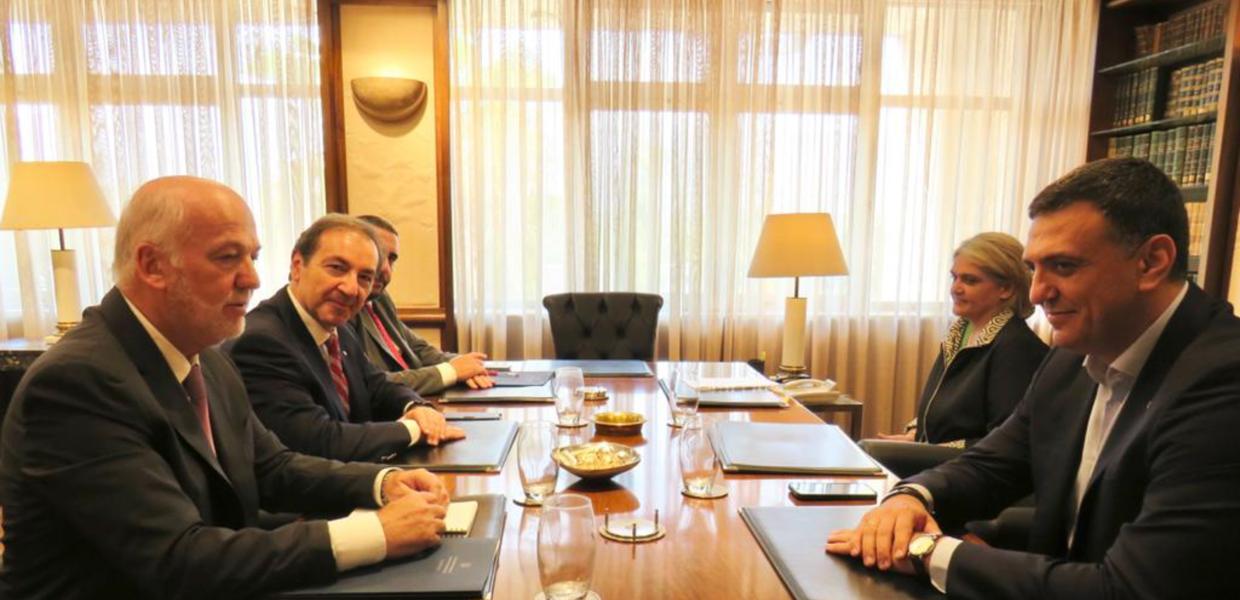 Ο Φλωρίδης ο Κικίλιας και ο Μπούγας στη συνάντηση για εμπρηστές