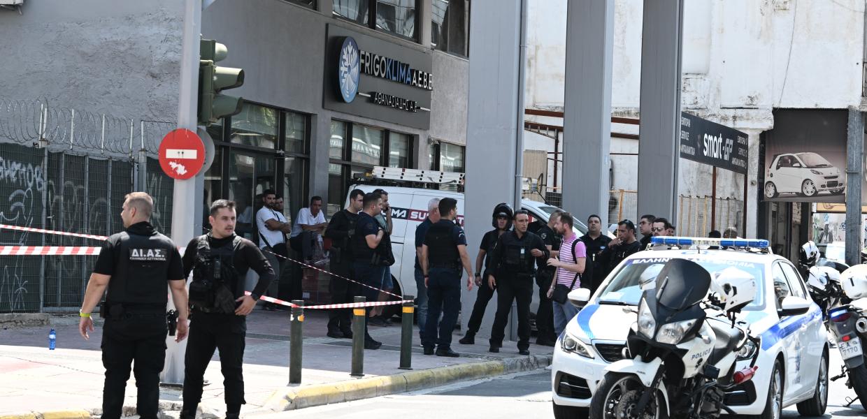 Κολωνός καταδίωξη τράπεζα