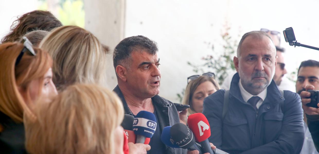 Ο Κώστας Βαξεβάνης