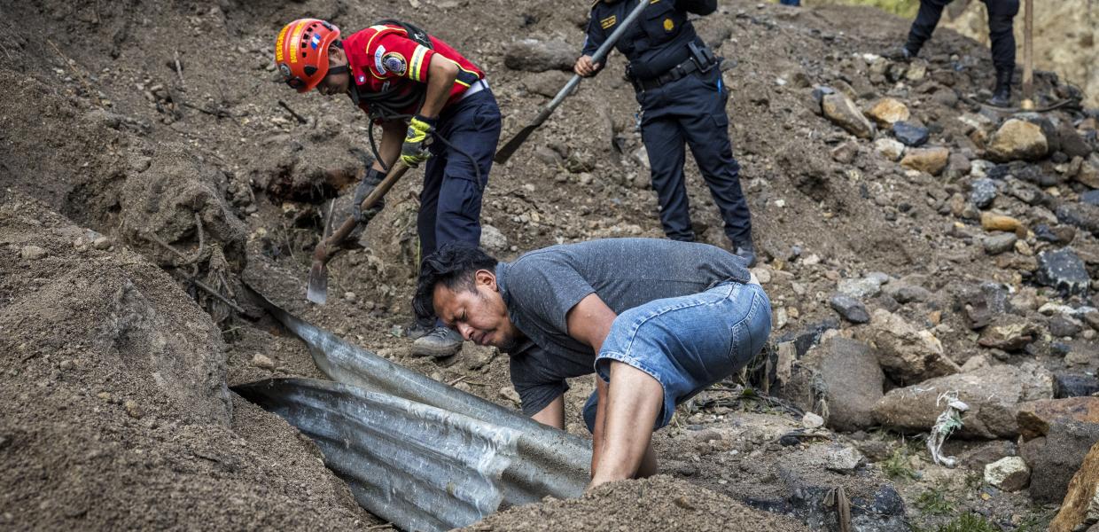 Επιχείρηση διάσωσης μετά τις πλημμύρες