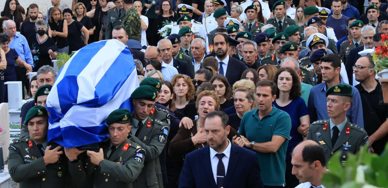 Στιγμιότυπο από την κηδεία του 27χρονου που πέθανε στη Λιβύη