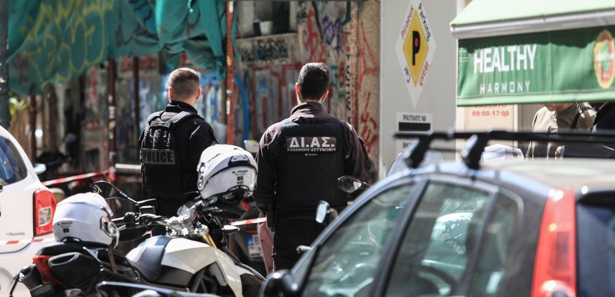 Πυροβολισμοί σε πάρκινγκ Πειραιάς 