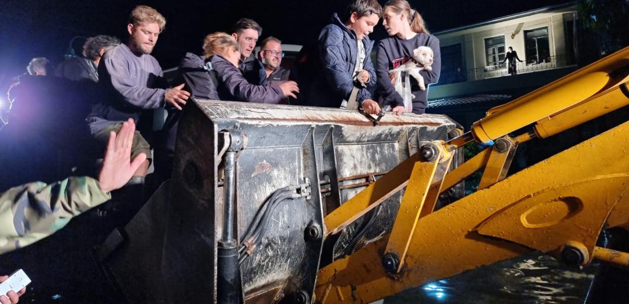 ΤΡΙΚΑΛΑ ΑΠΕΓΚΛΩΒΙΣΜΟΣ ΠΛΗΜΜΥΡΑ