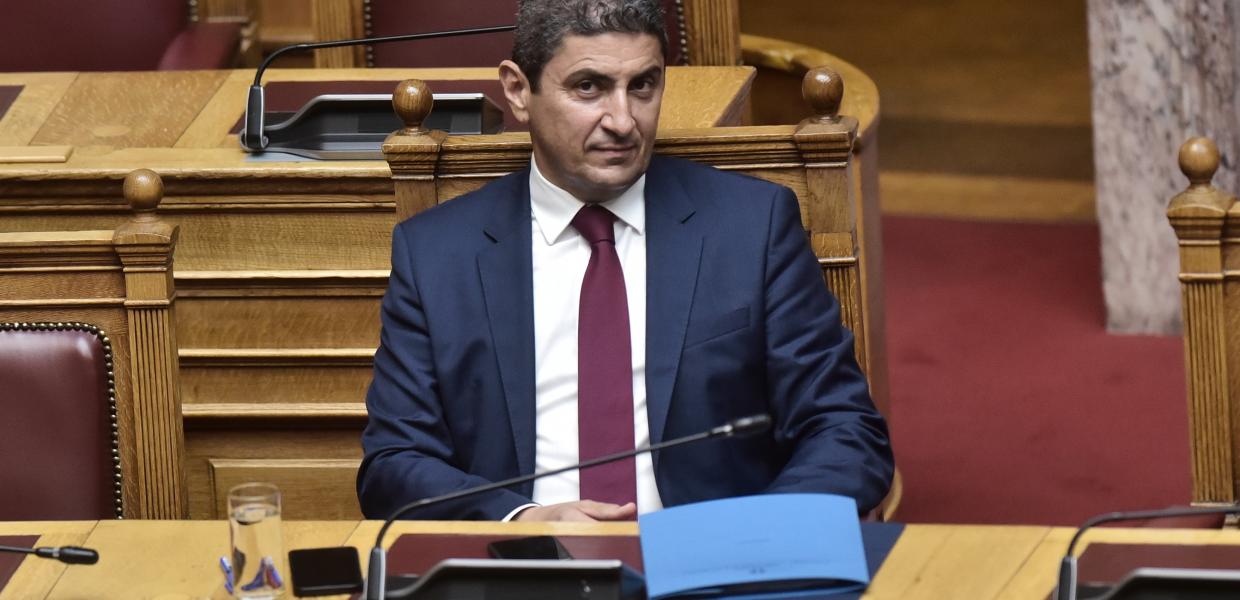 Ο Λευτέρης Αυγενάκης στη Βουλή