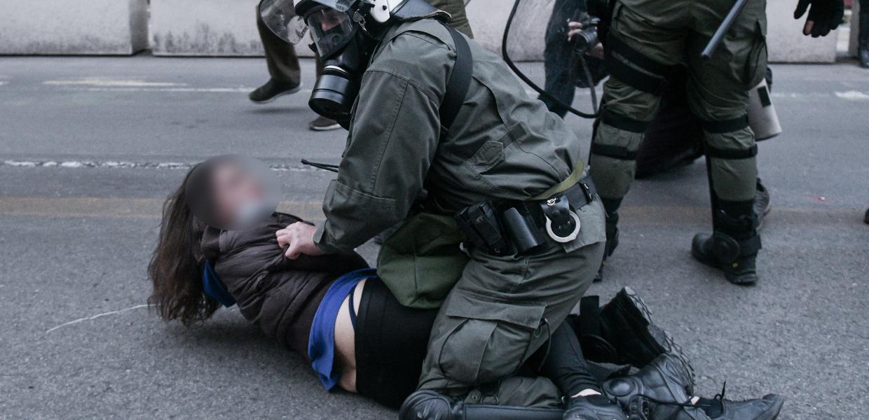 ΜΑΤ ΣΥΛΛΗΨΗ ΓΥΝΑΙΚΑ