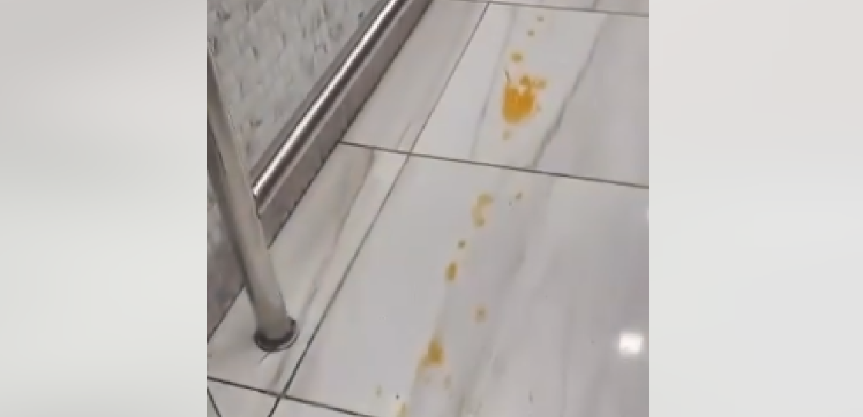 ΜΕΤΑΝΑΣΤΕΣ ΑΚΡΟΔΕΞΙΑ ΒΙΑ