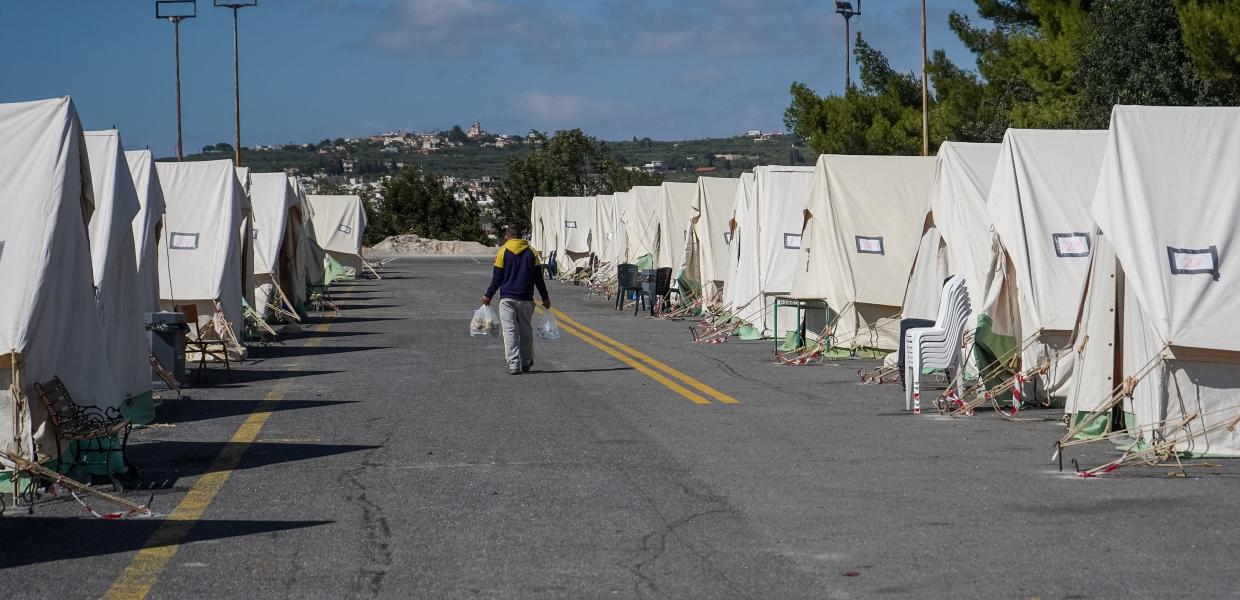 Σκηνές για σεισμόπληκτους Κρήτης