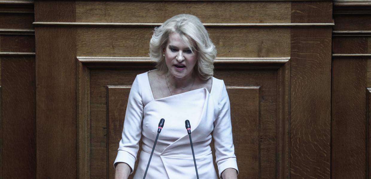 Θεοδώρα Τζάκρη