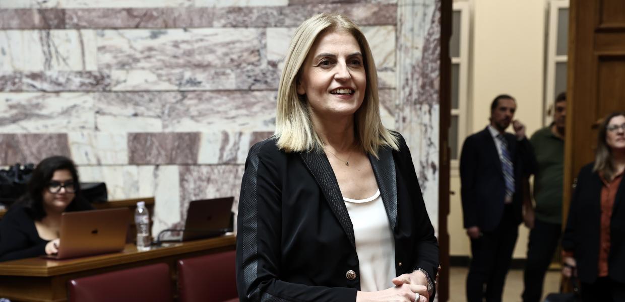 Η Δώρα Αυγέρη