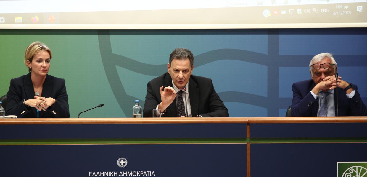 Ο Θεόδωρος Σκυλακάκης