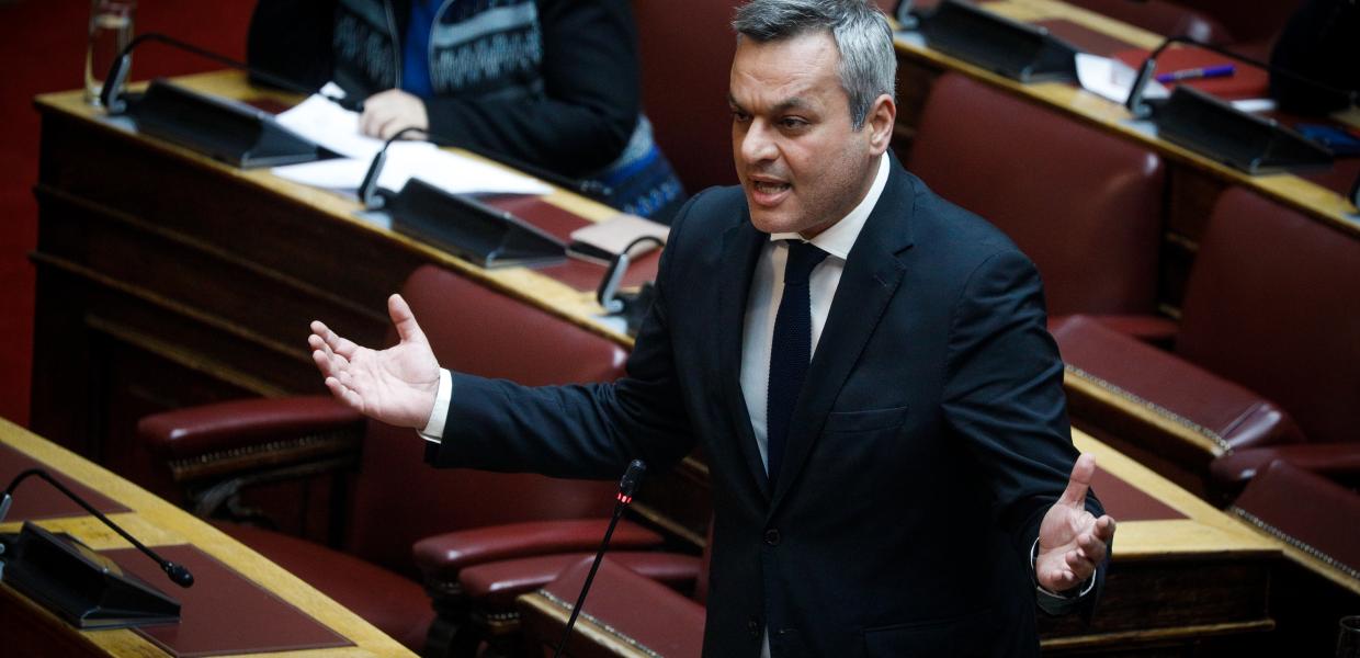 Χάρης Μαμουλάκης