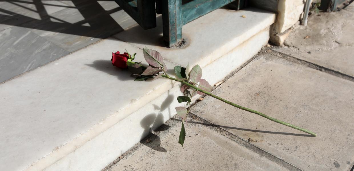 ΑΔΕΛΦΟΚΤΟΝΙΑ ΝΕΑ ΣΜΥΡΝΗ
