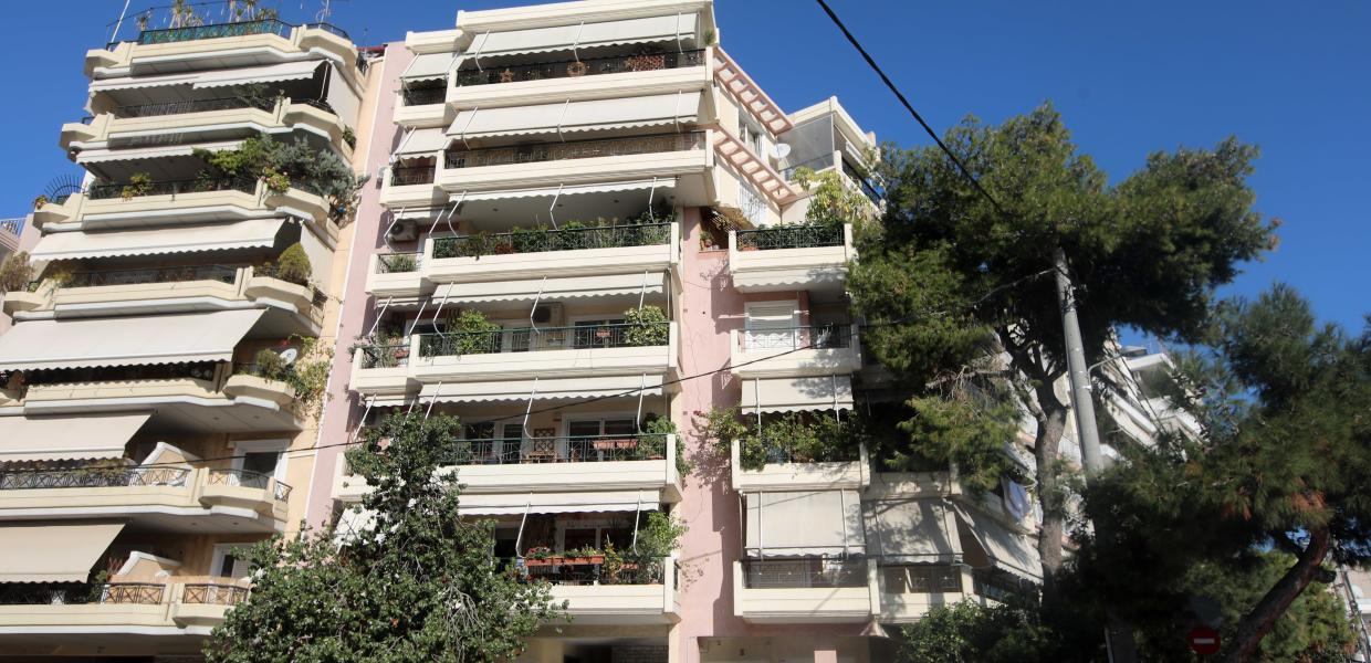 ΝΕΑ ΣΜΥΡΝΗ ΑΔΕΡΦΟΚΤΟΝΙΑ