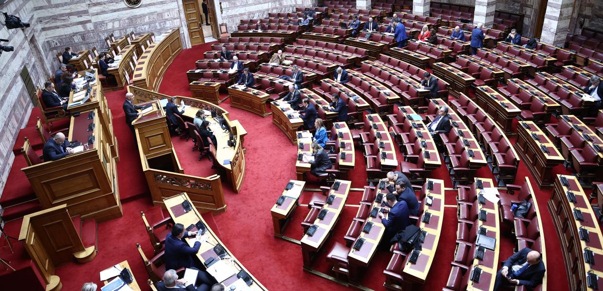 Ολομέλεια συζήτηση μετανάστες