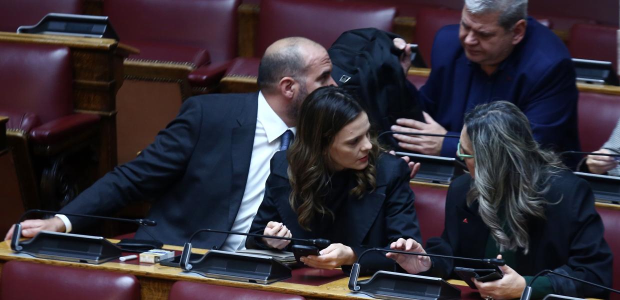 Δημήτρης Τζανακόπουλος, Έφη Αχτσιόγλου, Πέτη Πέρκα στη Βουλή