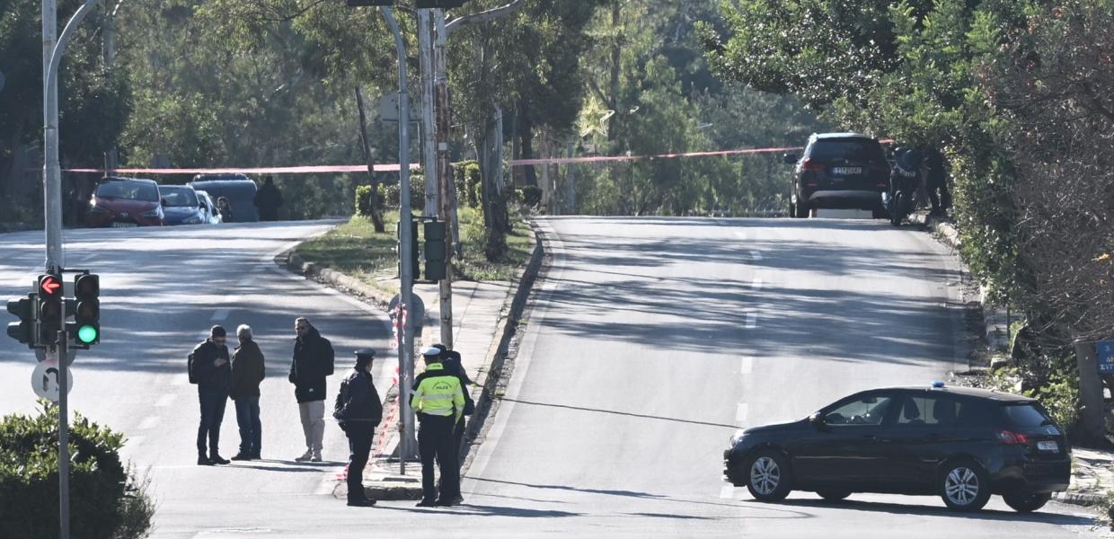 Κορδέλα της αστυνομίας στον δρόμο