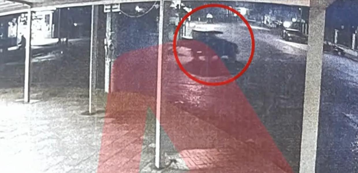 Αυτοκίνητο στον δρόμο