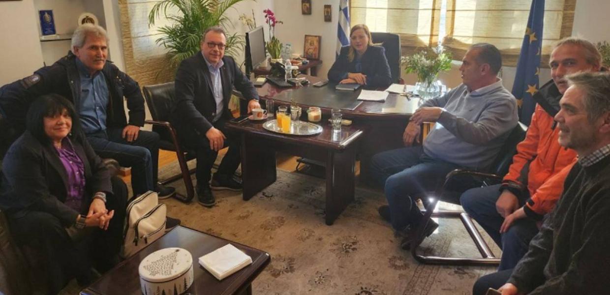 ΦΑΜΕΛΛΟΣ ΔΕΛΤΑ ΘΕΣΣΑΛΟΝΙΚΗ