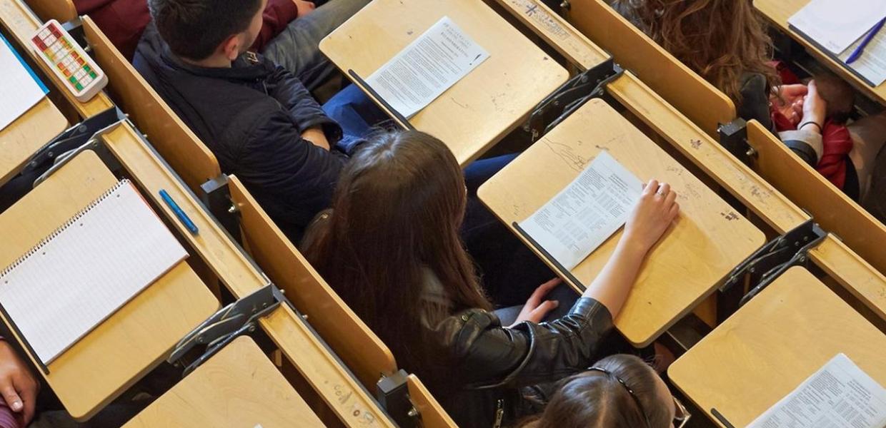 ΦΟΙΤΗΤΕΣ ΕΞΕΤΑΣΕΙΣ