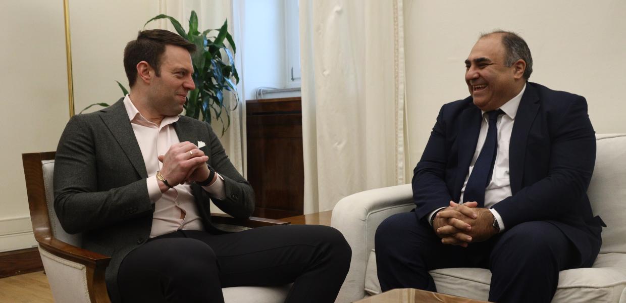 Ο Στέφανος Κασσελάκης με τον Σταύρο Αυγουστίδη