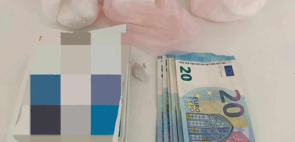 Χρήματα και ναρκωτικά που κατασχέθηκαν από την αστυνομία