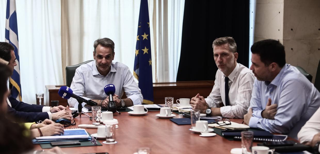 Ο Κυριάκος Μητσοτάκης και ο Άκης Σκέρτσος