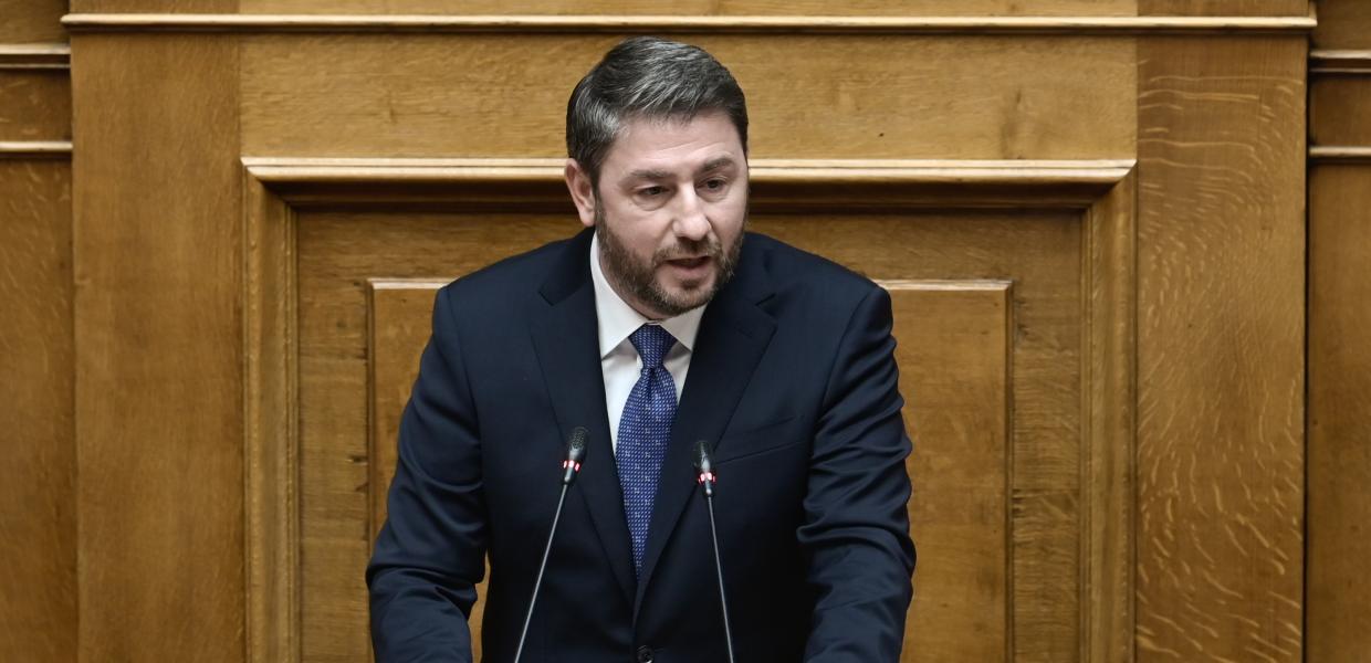 Ο Νίκος Ανδρουλάκης στο βήμα της Βουλής