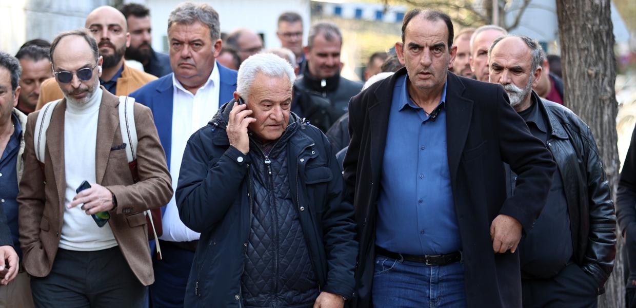 Αγρότες έξω από το Μέγαρο Μαξίμου