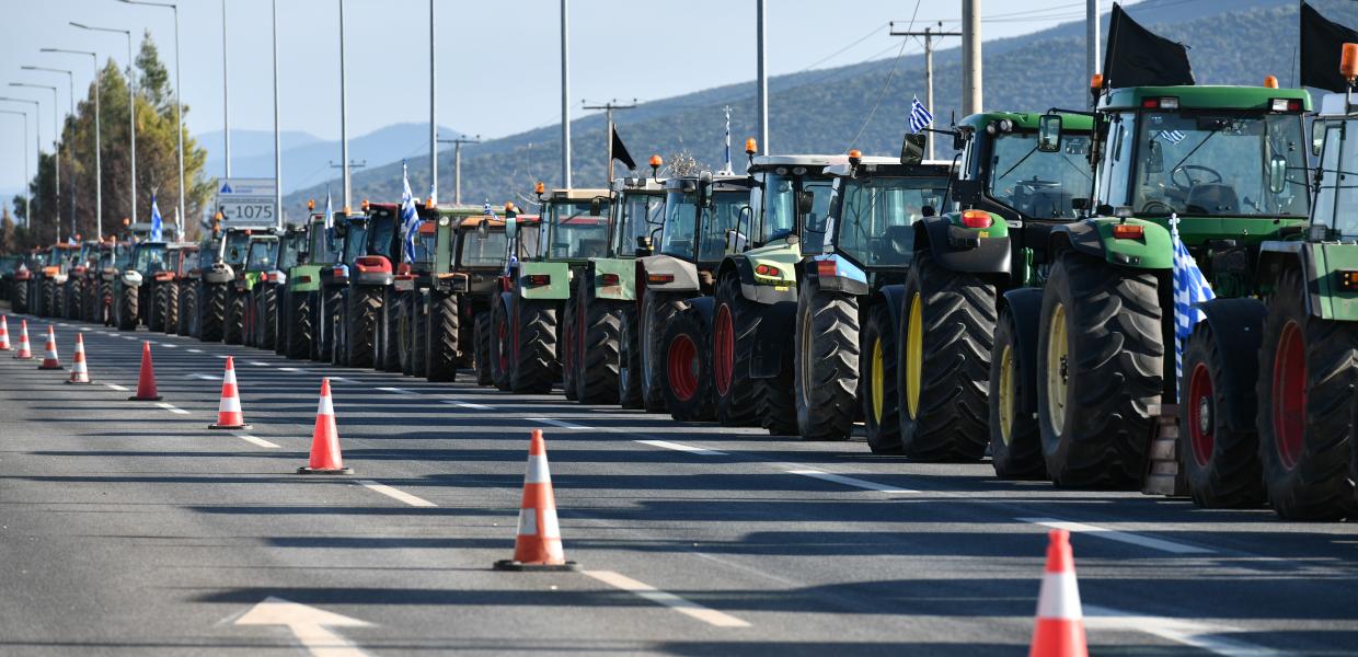 Αγρότες τρακτερ Βοιωτία