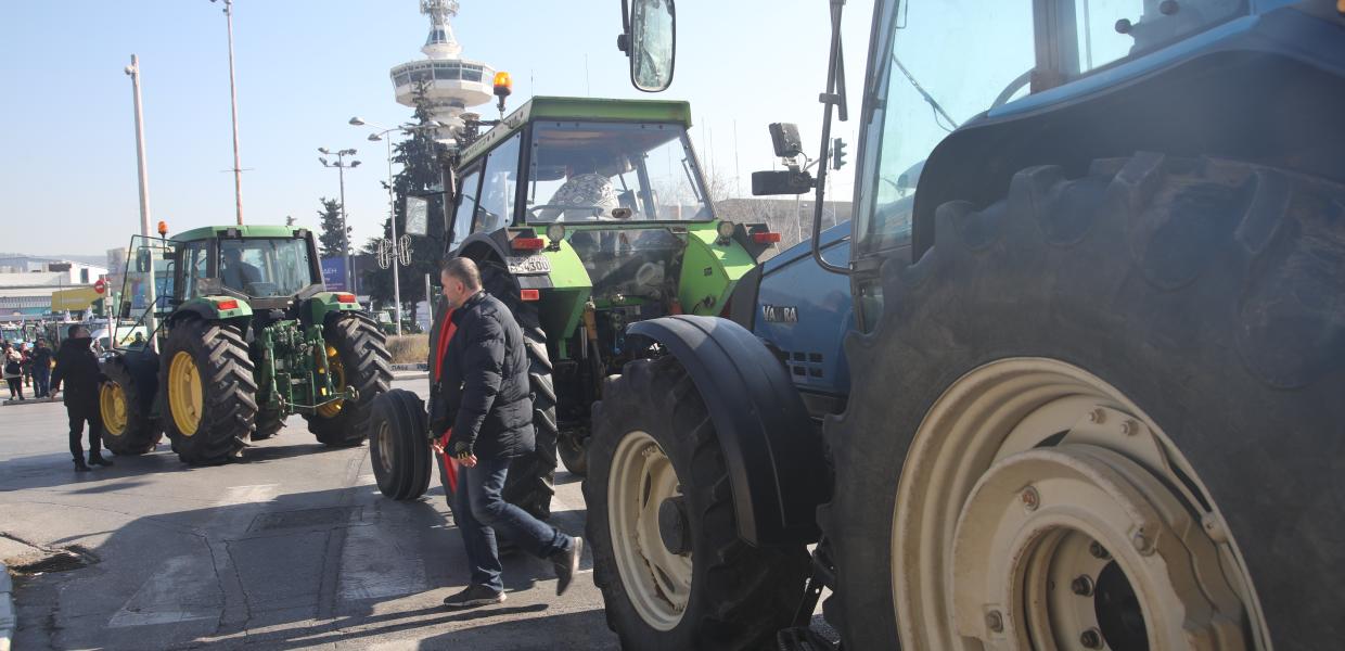 Τρακτέρ και αγρότες στη Θεσσλαονίκη