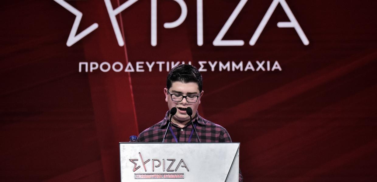 Ο νεότερος σύνεδρος Γιάννης Βασιλείου στο βήμα