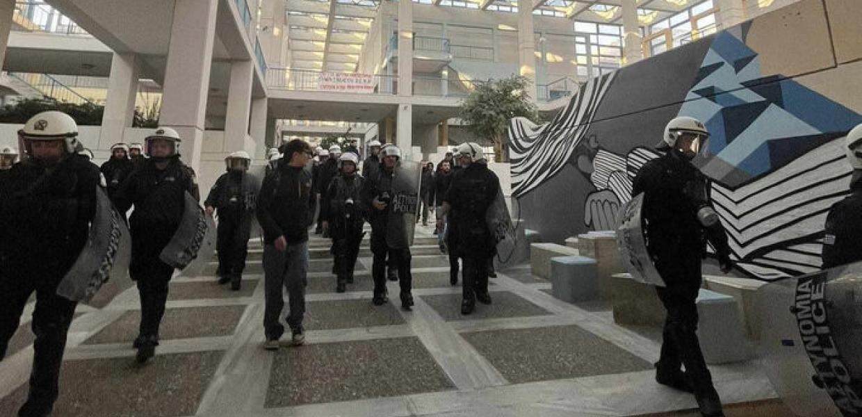 ΚΟΜΟΤΗΝΗ ΝΟΜΙΚΗ ΜΑΤ