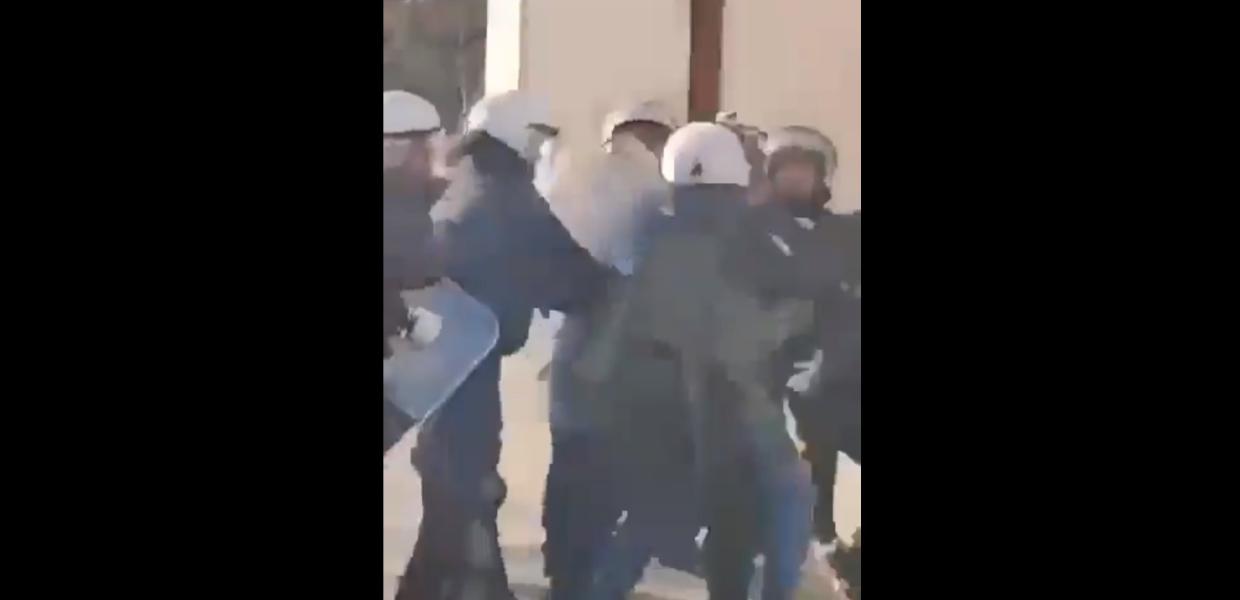 ΜΑΤ στη Νομική Κομοτηνής δέρνουν φοιτητές