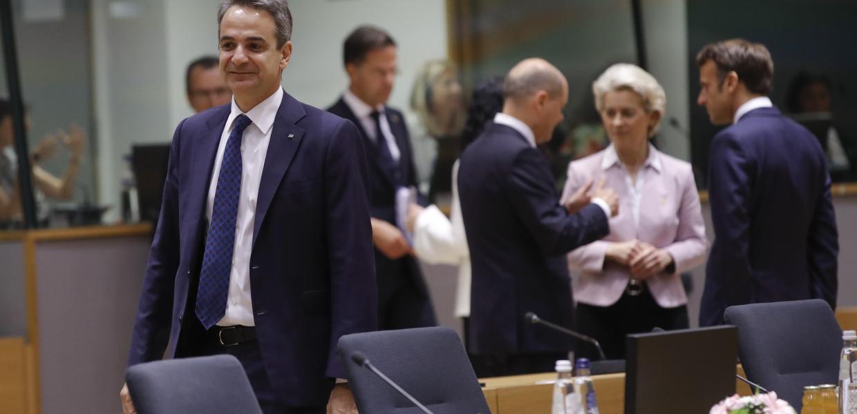 ΜΗΤΣΟΤΑΚΗΣ ΡΟΥΤΕ ΣΟΛΤΣ ΦΟΝ ΝΤΕΡ ΛΑΪΕΝ ΜΑΚΡΟΝ