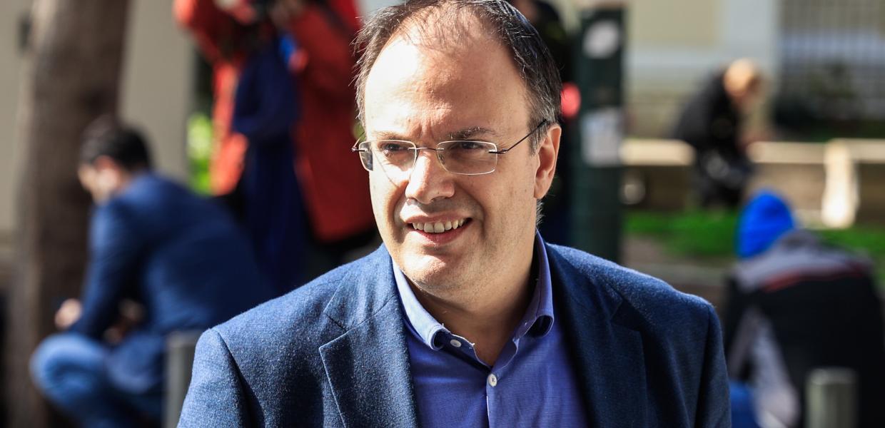 Θανάσης Θεοχαρόπουλος
