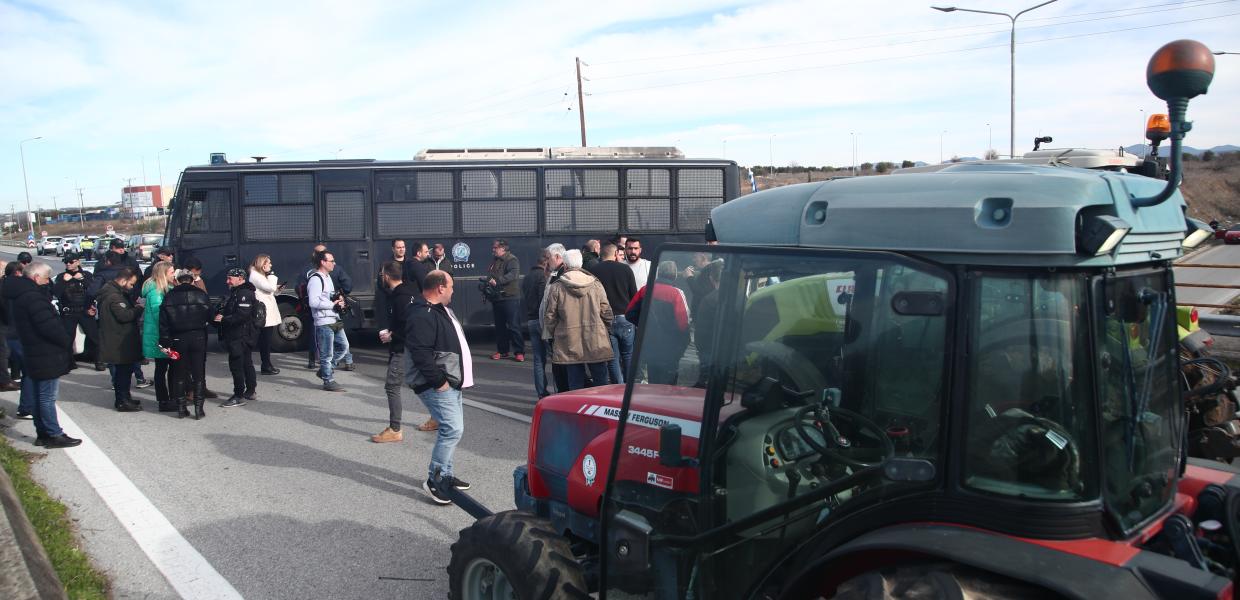 κλούβες αγρότες Νέα Μουδανιά Θεσσαλονίκη