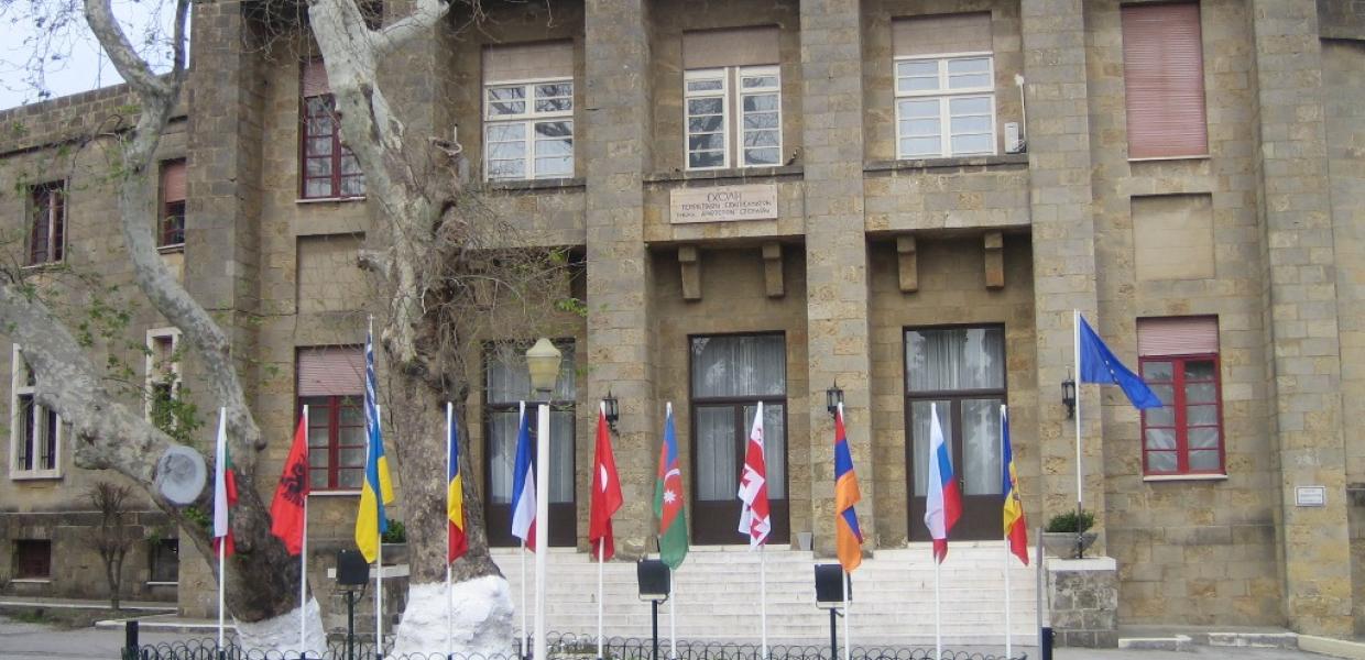 Ανώτερη Σχολή Τουριστικής Εκπαίδευσης Ρόδος