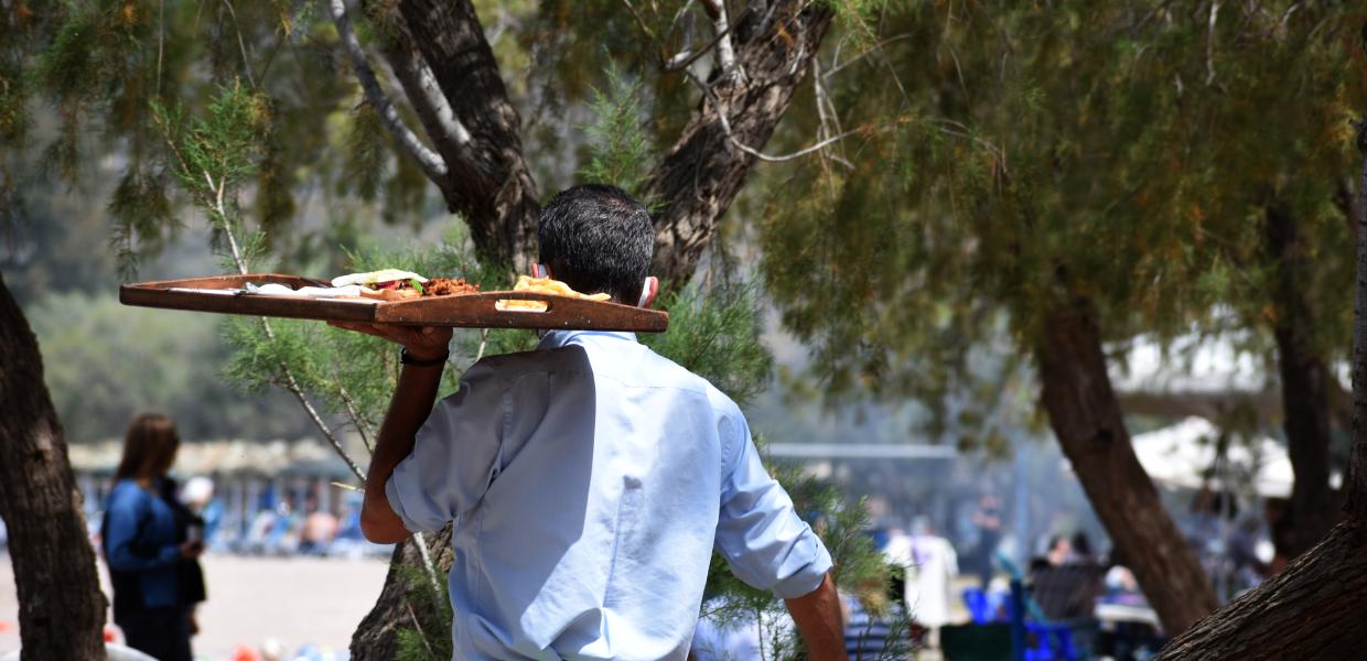 εστίαση τουρισμός σερβιτόρος