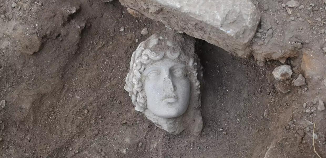 ΚΕΦΑΛΗ ΑΓΑΛΜΑΤΟΣ
