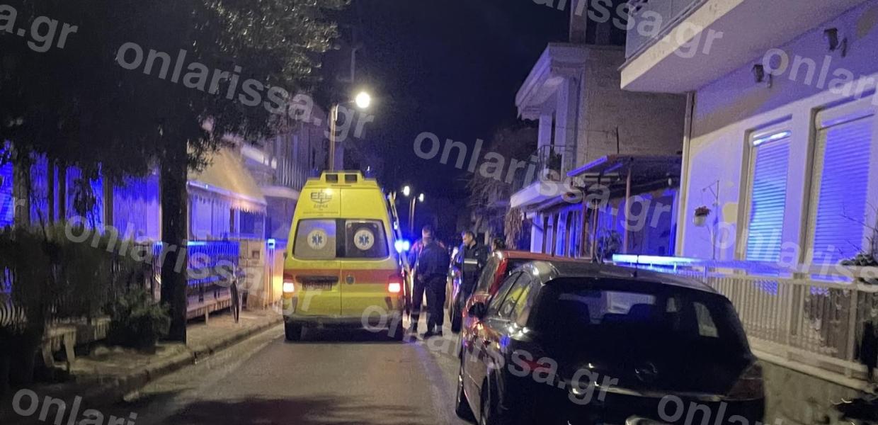 Ασθενοφόρο στο σημείο όπου δέχτηκε επίθεση η 35χρονη