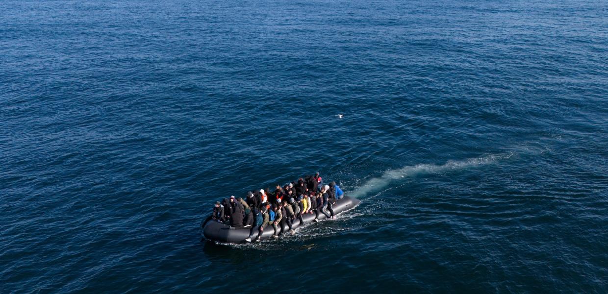 μετανάστες με βάρκα