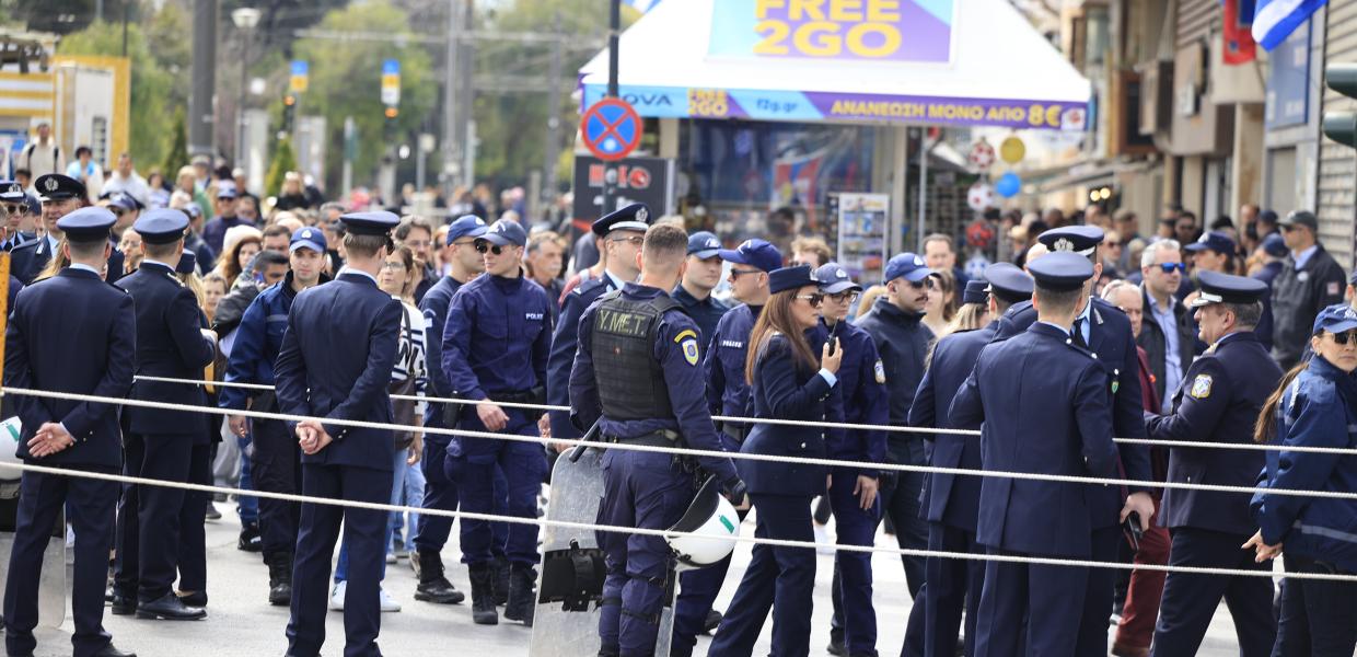 Αστυνομικοί στο Σύνταγμα