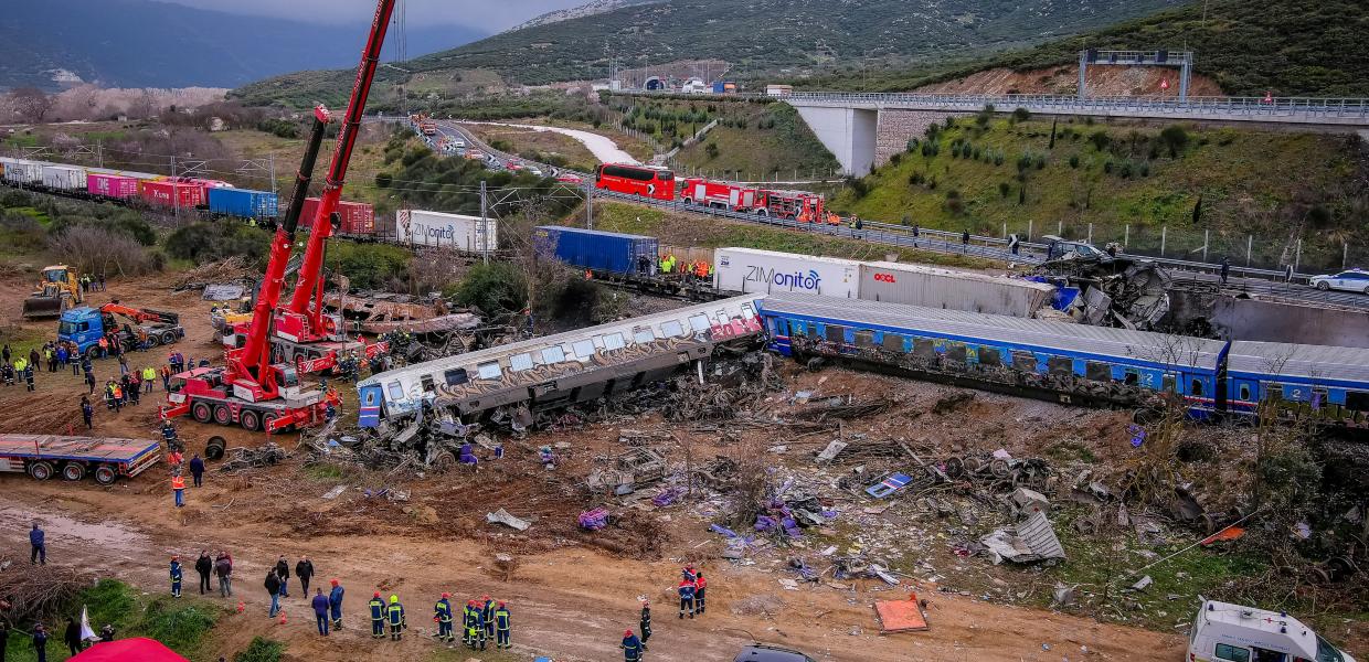 Σύγκρουση τρένων στα Τέμπη
