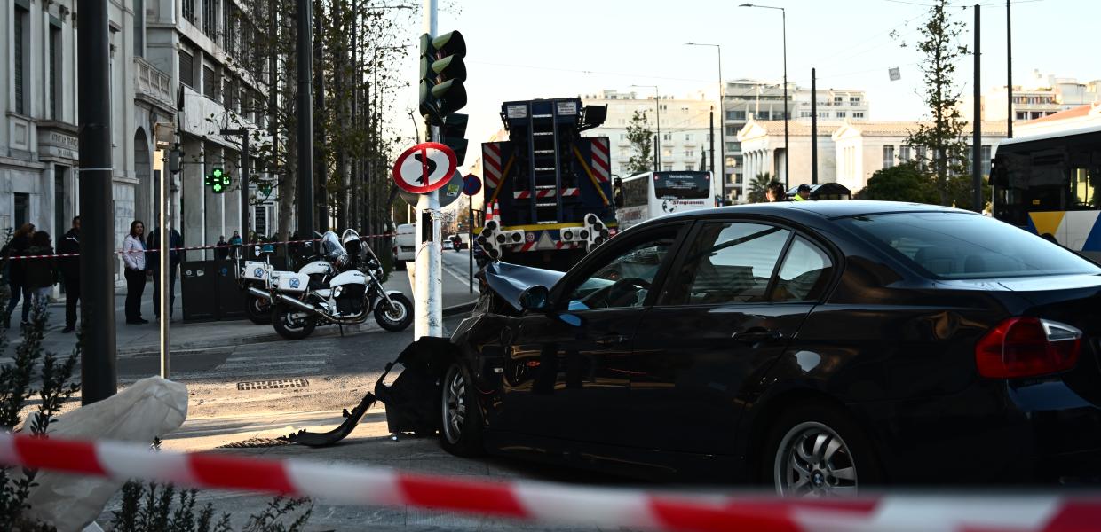 Αυτοκίνητο σε τροχαίο