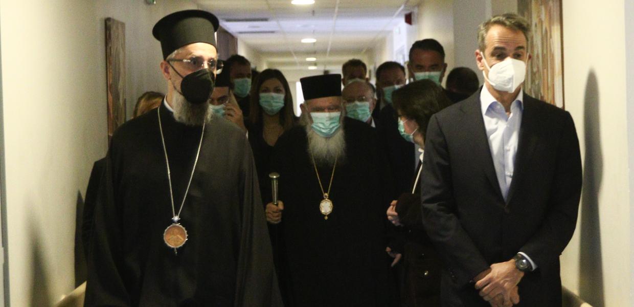 Ο Κυριάκος Μητσοτάκης με τον αρχιεπίσκοπο Ιερώνυμο