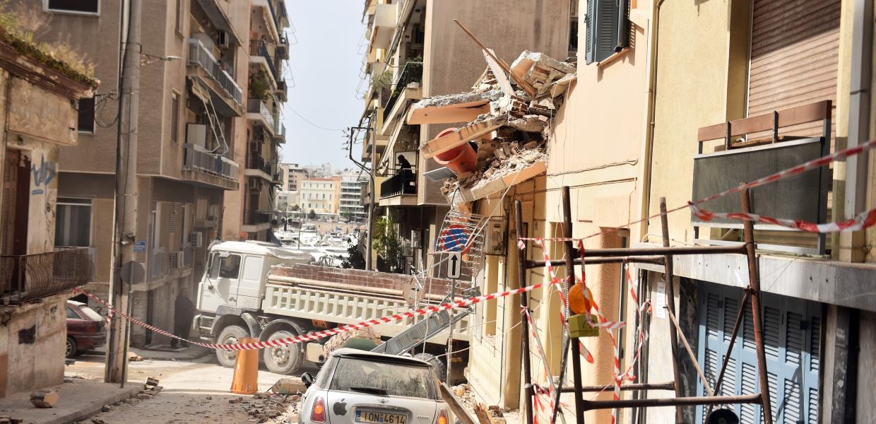 KATAΡΡΕΥΣΗ ΚΤΙΡΙΟΥ ΠΕΙΡΑΙΑΣ