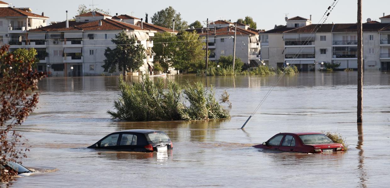 Αυτοκίνητα κάτω από το νερό