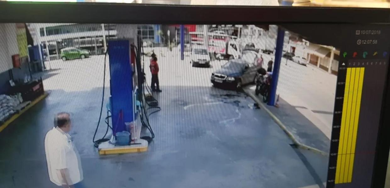 Βενζινάδικο στη Νίκαια
