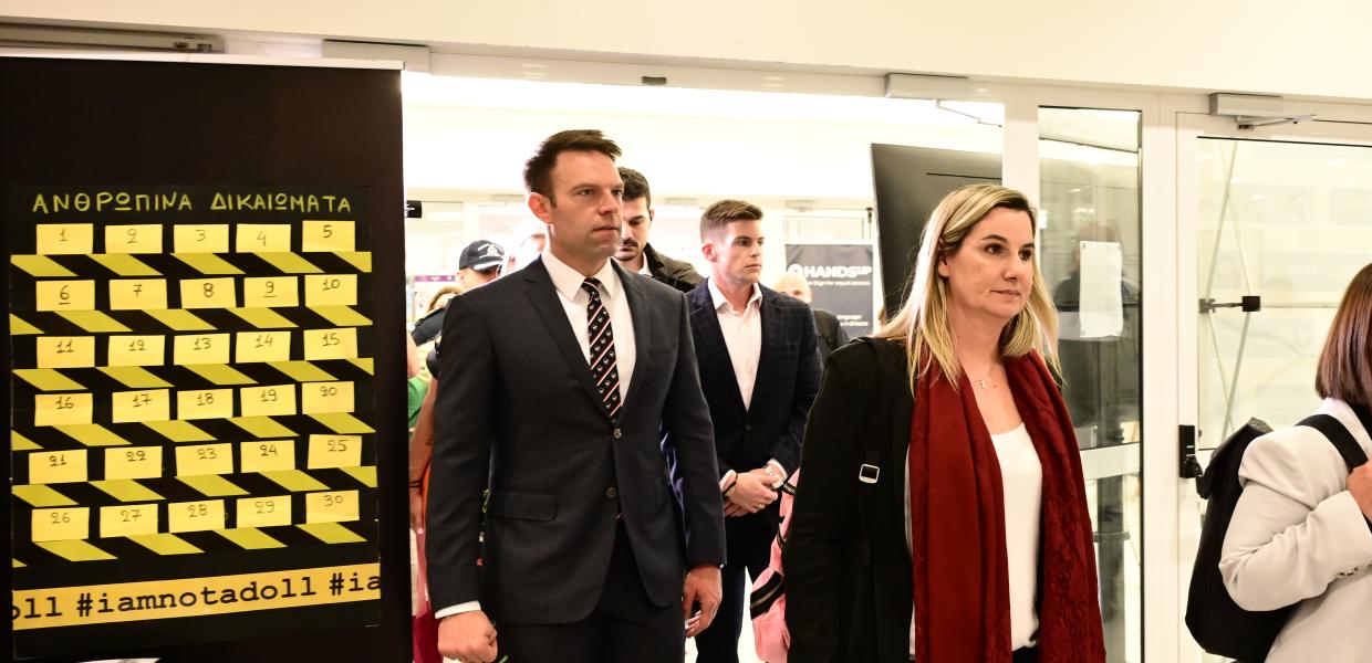 O Στέφανος Κασσελάκης στο Φεστιβάλ για την Έμφυλη Βία «Strong Me»
